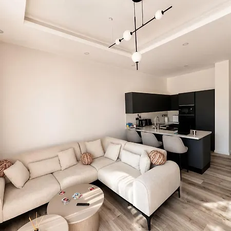 Appartement With Sea View And Facilities Vasilia