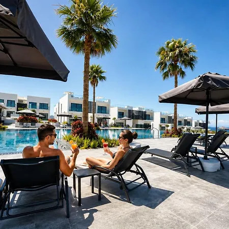With Sea View And Facilities * Vasilia